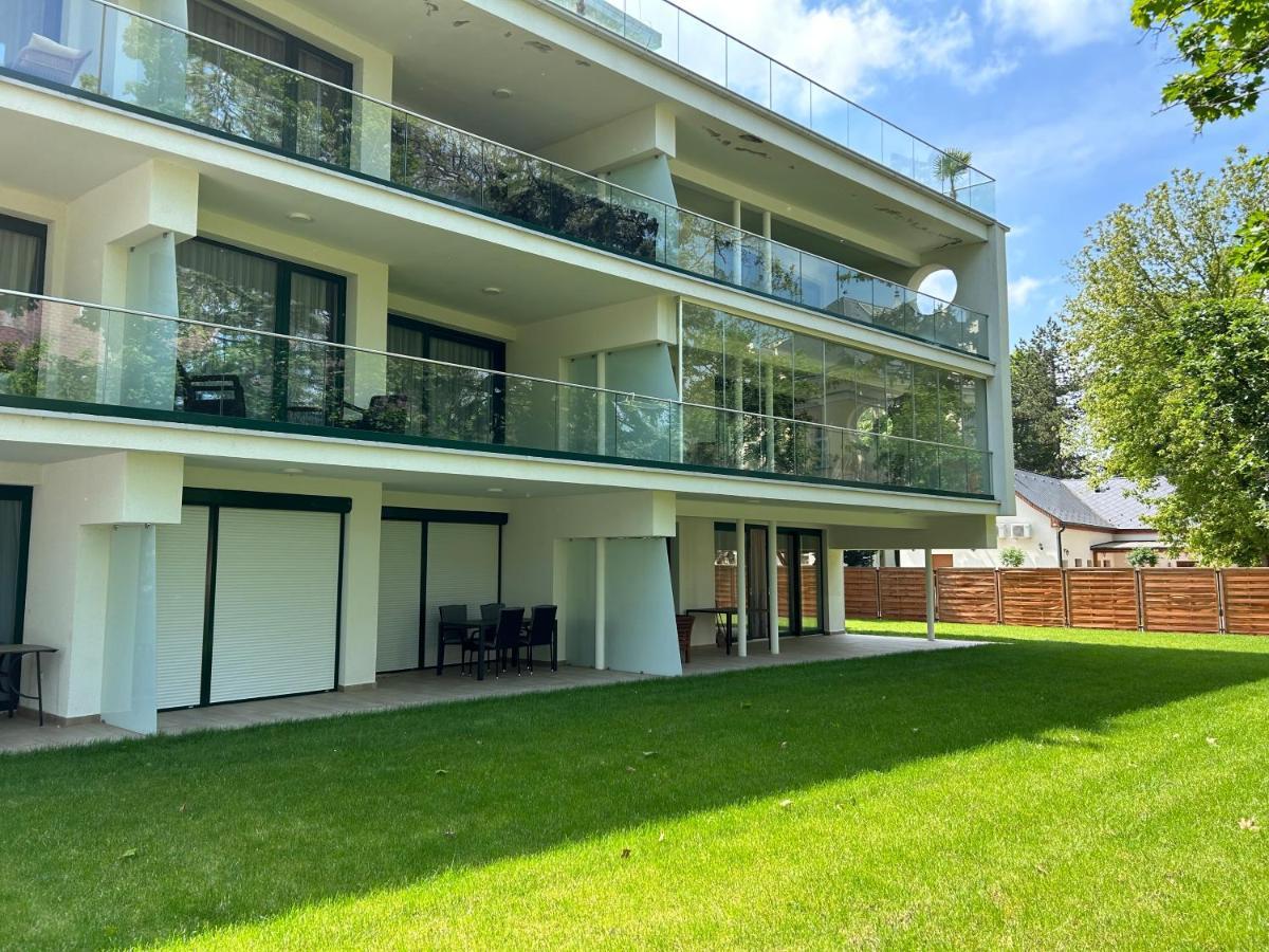 Villa Bauhaus Dream Deluxe T Siófok Buitenkant foto