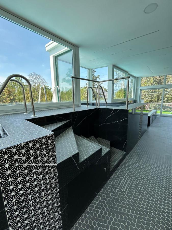Villa Bauhaus Dream Deluxe T Siófok Buitenkant foto